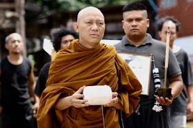 Luang Pee Kab Pee Khanuan รีวิวหนัง